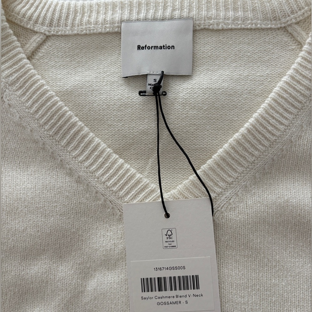Reformation Saylor Cashmere Blend V-neck Ivory - Size S - Picture 3 of 6